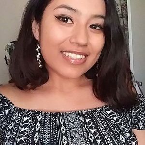 Meet your Posher, Dalia